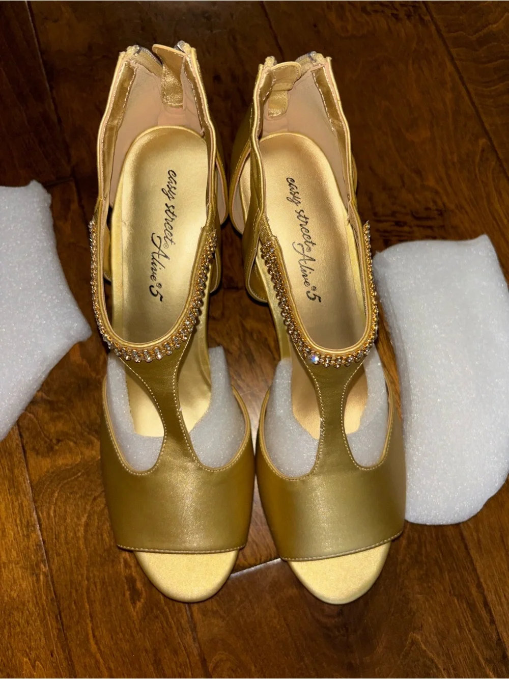 easy street 11M Metallic Gold Satin T-Strap Rhinestone Block Heel Sandals